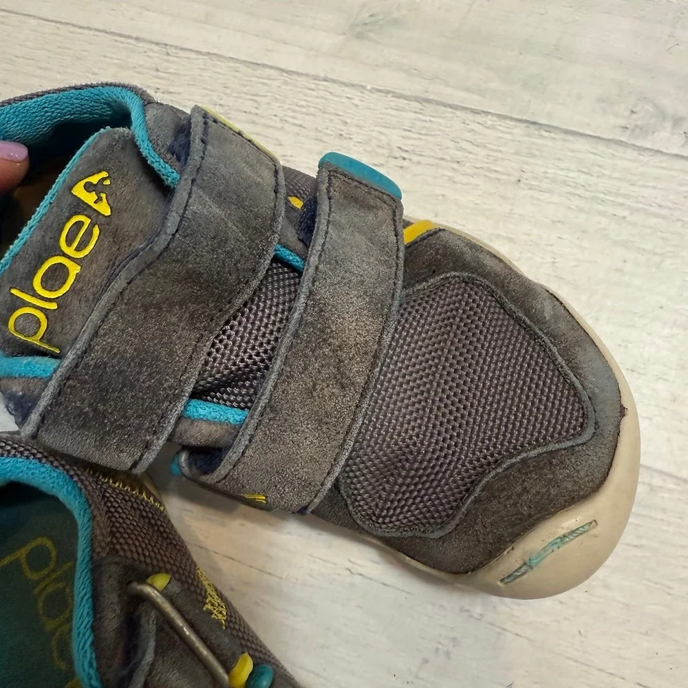 PLAE Ty toddler shoes grey little kids size 8